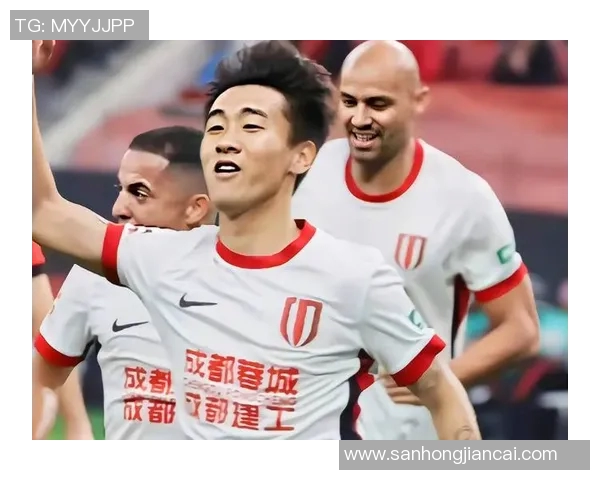 蓉城足球俱乐部核心球星闪耀赛场引领球队奋勇前进