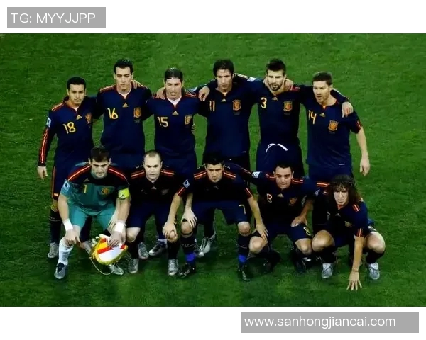 21世纪足坛五大球星崛起与辉煌历程全解析 21世纪足坛五大球星崛起与辉煌历程全解析