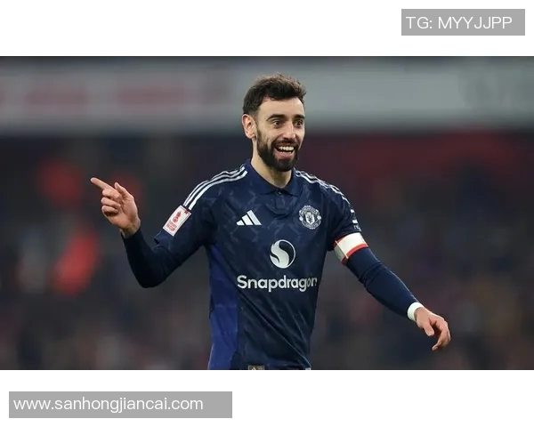 三种状态下的足球球星:巅峰时期、低谷挑战与重生之路 三种状态下的足球球星:巅峰时期、低谷挑战与重生之路